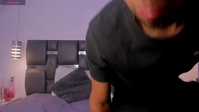 PittAndLunaa online show from February 2026 12:27:02 PM