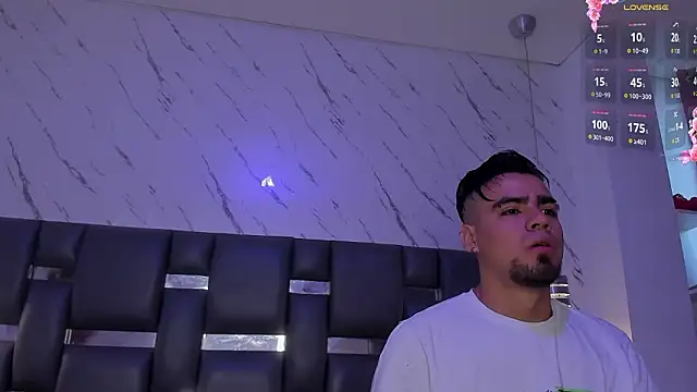 PittAndLunaa online show from March 2026 12:11:01 PM