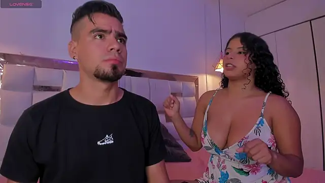 PittAndLunaa online show from December 2025 12:18:02 PM