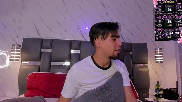 PittAndLunaa online show from March 2026 12:34:01 PM