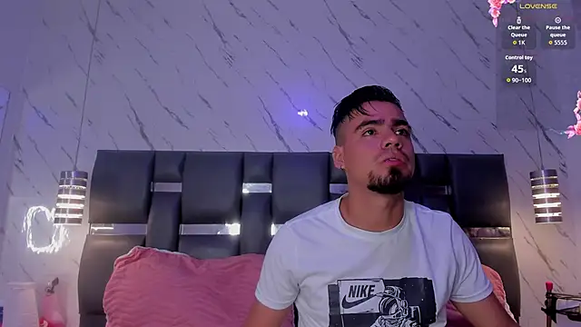 PittAndLunaa online show from February 2026 12:50:02 PM