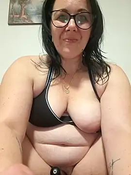 fekete demon online show from February 2026 05:54:01 PM