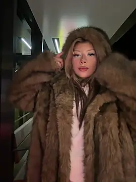 jackelinuh online show from March 2026 10:54:01 PM