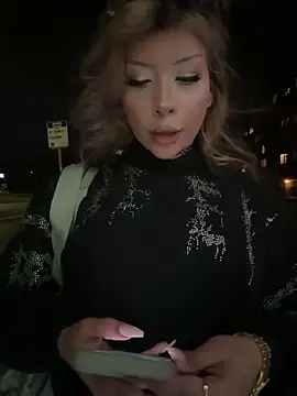 jackelinuh online show from April 2026 07:39:01 PM