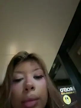 jackelinuh online show from March 2026 10:39:01 PM