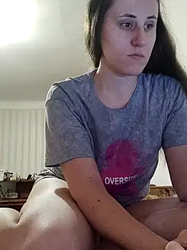 Snapshot of emeli_moon chatting on October 2025 06:52:02 PM emeli moon online show from October 2025 06:52:02 PM