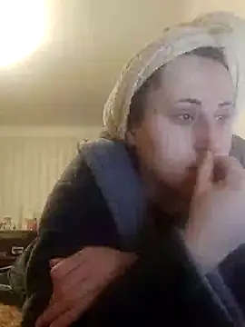 emeli moon online show from January 2025 05:05:02 AM