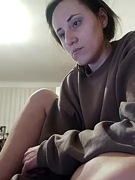 Snapshot of emeli_moon chatting on November 2025 12:04:01 AM emeli moon online show from November 2025 12:04:01 AM