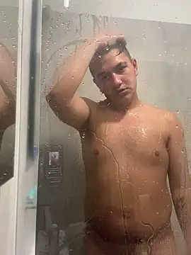 lacikaboyy online show from December 2024 04:26:01 PM