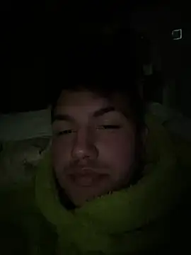 lacikaboyy online show from February 2025 07:10:01 PM