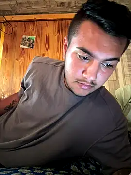 lacikaboyy online show from September 2025 04:18:01 PM