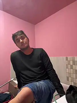 lacikaboyy online show from November 2025 09:08:01 PM