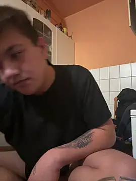 lacikaboyy online show from February 2025 09:39:01 PM