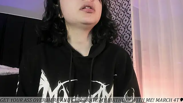 Snapshot of Adeelinee chatting on February 2026 08:52:02 PM Adeelinee online show from February 2026 08:52:02 PM