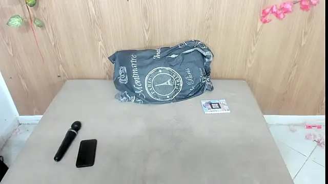 jenelotizz06 online show from January 2026 11:43:01 PM