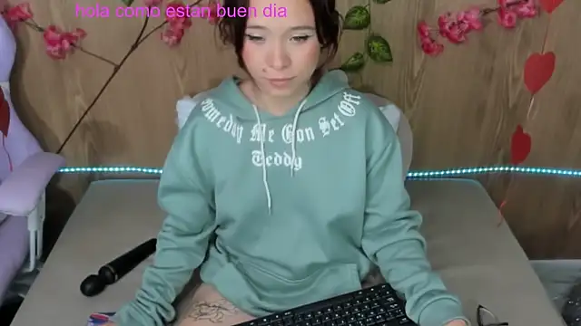 jenelotizz06 online show from March 2025 02:57:02 AM