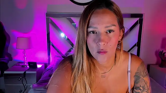 AnyyJones online show from October 2025 09:35:01 PM