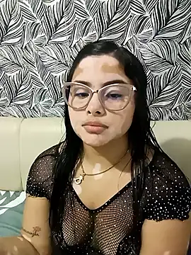 Snapshot of Shirley_23 chatting on March 2026 03:17:01 AM Shirley 23 online show from March 2026 03:17:01 AM