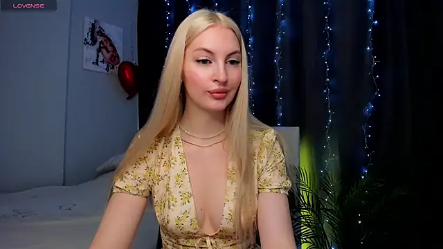 Kimmy powell online show from October 2025 03:51:02 AM