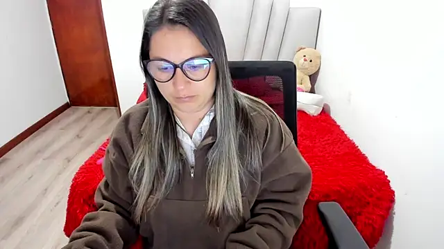 samantha  wilson online show from April 2026 11:11:01 PM