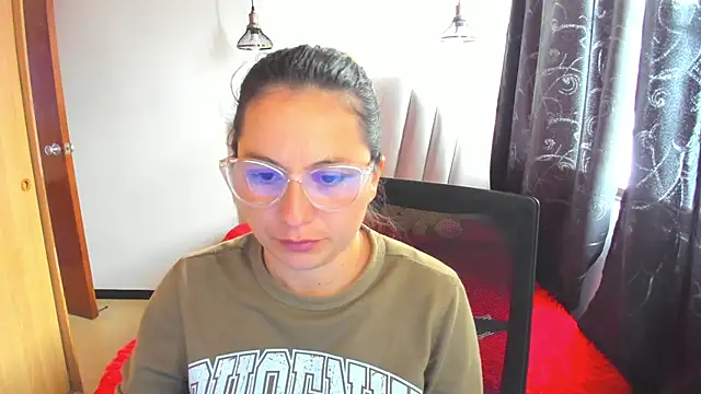 samantha  wilson online show from October 2025 02:51:02 PM