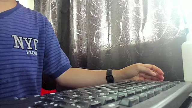 samantha  wilson online show from November 2025 01:59:01 PM