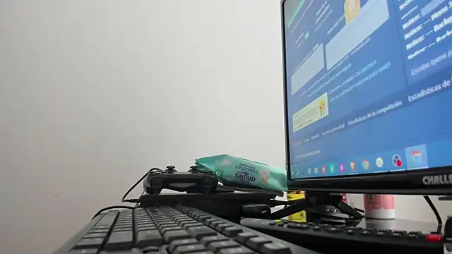 samantha  wilson online show from December 2025 03:12:01 PM