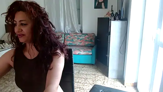 danasantoreal online show from April 2026 07:46:01 AM