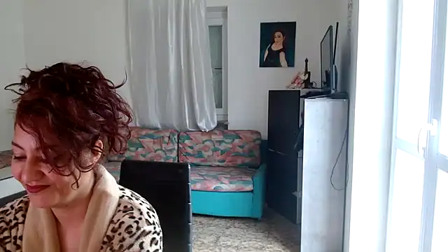 danasantoreal online show from April 2026 07:56:01 AM