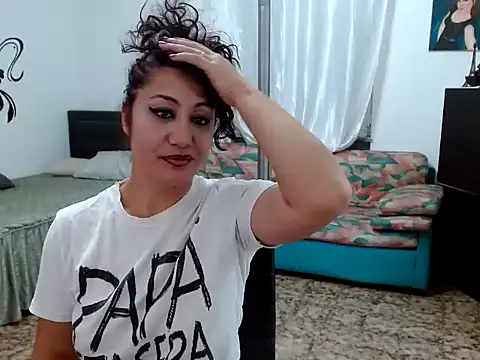 danasantoreal online show from November 2025 03:49:02 PM