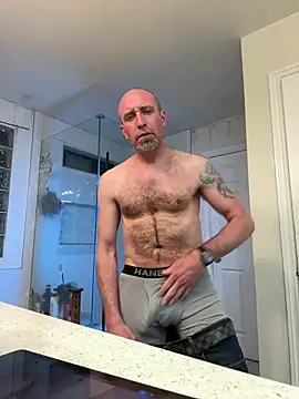 El Gizmo online show from February 2026 01:57:01 AM