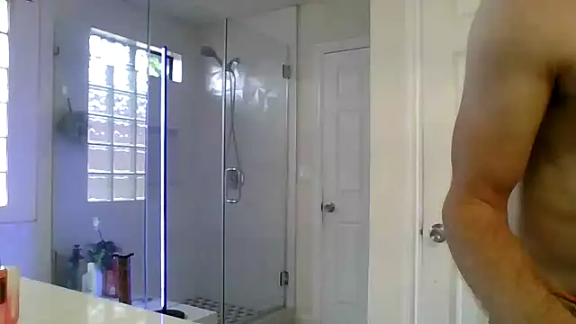 El Gizmo online show from April 2026 10:46:01 PM