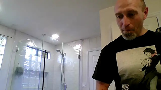 El Gizmo online show from March 2026 07:15:01 PM