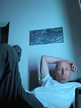 El Gizmo online show from October 2025 07:18:02 AM