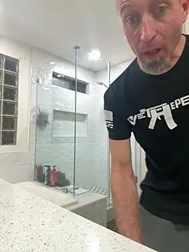 El Gizmo online show from November 2025 12:31:01 PM