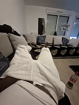 PlasticSurface727 online show from November 2025 12:48:01 PM