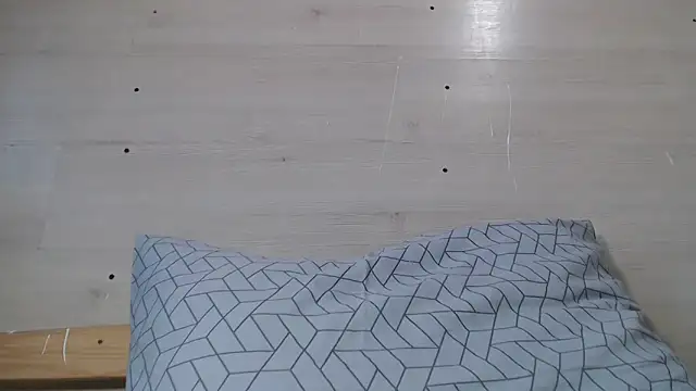 Snapshot of CRISTIINA37 chatting on November 2025 01:48:02 PM CRISTIINA37 online show from November 2025 01:48:02 PM