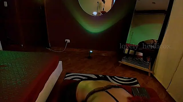 HeidiCox online show from December 2025 01:26:02 AM