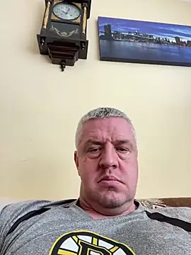 Snapshot of Evolite123 chatting on March 2025 12:17:01 PM Evolite123 online show from March 2025 12:17:01 PM