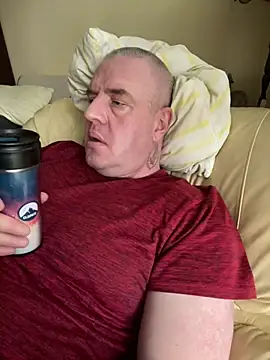 Snapshot of Evolite123 chatting on January 2025 12:22:01 PM Evolite123 online show from January 2025 12:22:01 PM