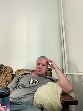 Snapshot of Evolite123 chatting on March 2025 03:27:02 PM Evolite123 online show from March 2025 03:27:02 PM