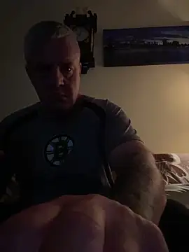 Snapshot of Evolite123 chatting on March 2025 06:47:02 PM Evolite123 online show from March 2025 06:47:02 PM