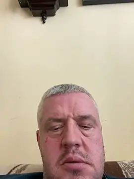 Snapshot of Evolite123 chatting on March 2025 09:25:02 AM Evolite123 online show from March 2025 09:25:02 AM