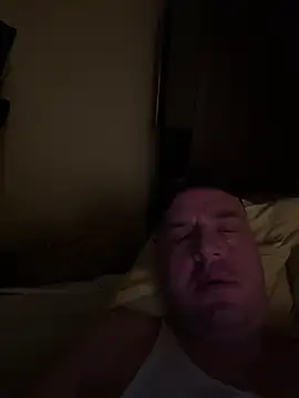 Snapshot of Evolite123 chatting on January 2025 09:23:02 PM Evolite123 online show from January 2025 09:23:02 PM