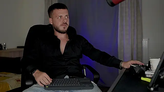 juliusmasters online show from September 2025 09:11:02 PM