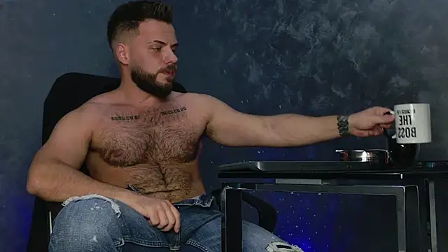 juliusmasters online show from November 2025 08:09:02 PM