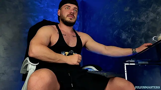 juliusmasters online show from March 2026 08:00:02 PM