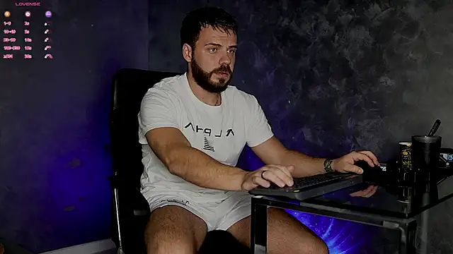 juliusmasters online show from November 2025 08:01:01 PM