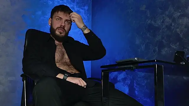 Snapshot of juliusmasters chatting on December 2025 08:57:02 PM juliusmasters online show from December 2025 08:57:02 PM