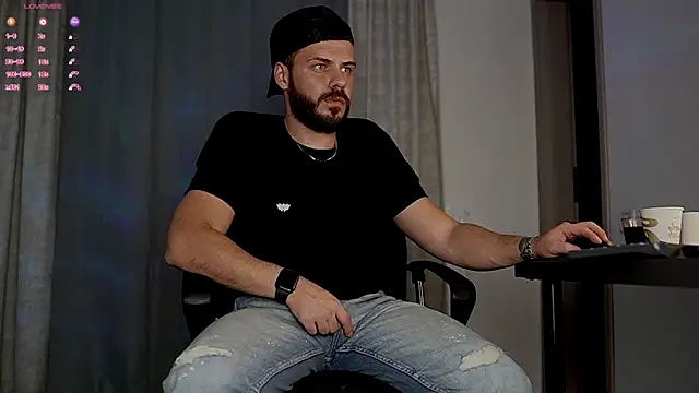 juliusmasters online show from October 2025 07:35:01 PM